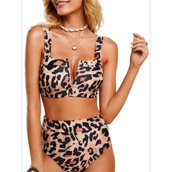 Womens High-Waisted Cheetah Print Bikini Set V-Neck Top & Stretchy Fit Size L - Picture 1 of 9